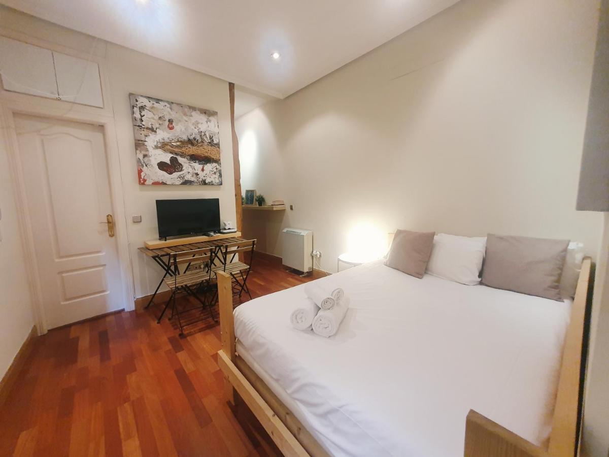 מדריד Enjoy A Cosy Studio In Malasana Bar מראה חיצוני תמונה