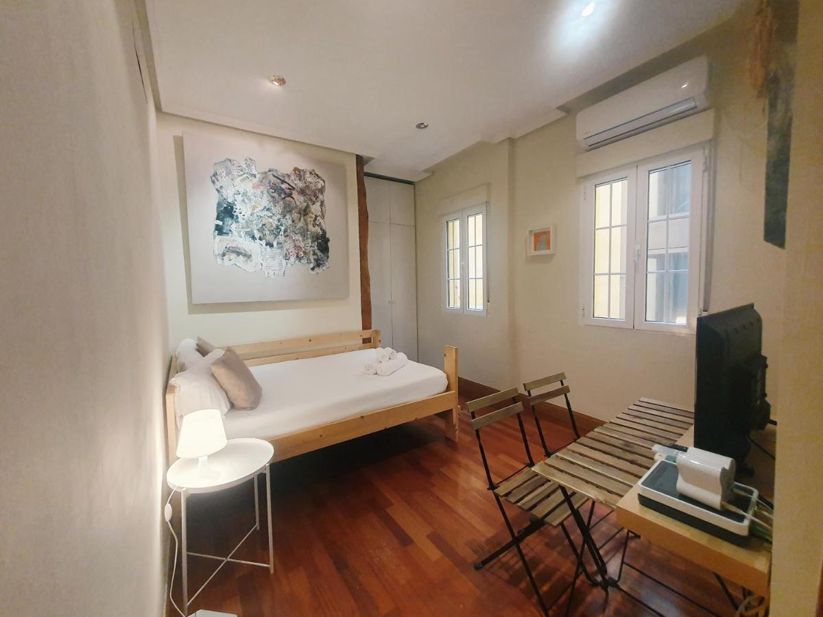 מדריד Enjoy A Cosy Studio In Malasana Bar מראה חיצוני תמונה